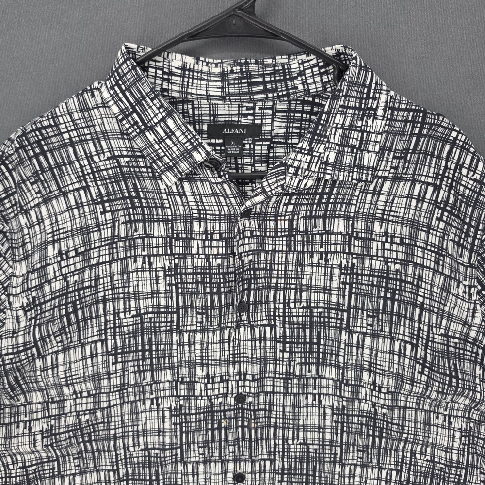 Alfani Mens XL Short Sleeve Button Up Shirt Black White Abstract Grid Rayon